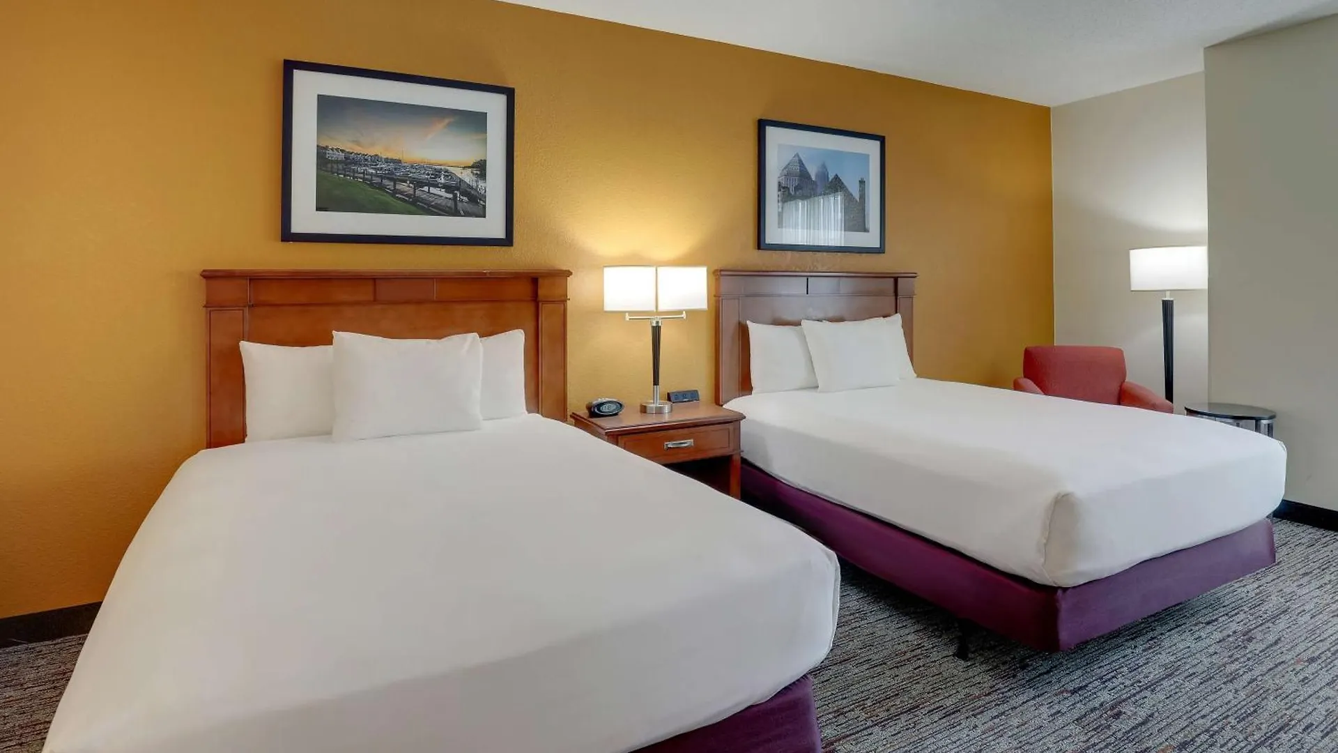 Drury Inn & Suites Charlotte Northlake Hotel