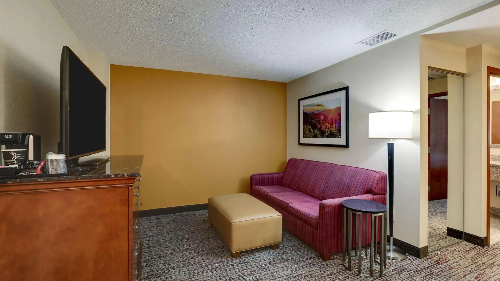 Drury Inn & Suites Charlotte Northlake Hotel