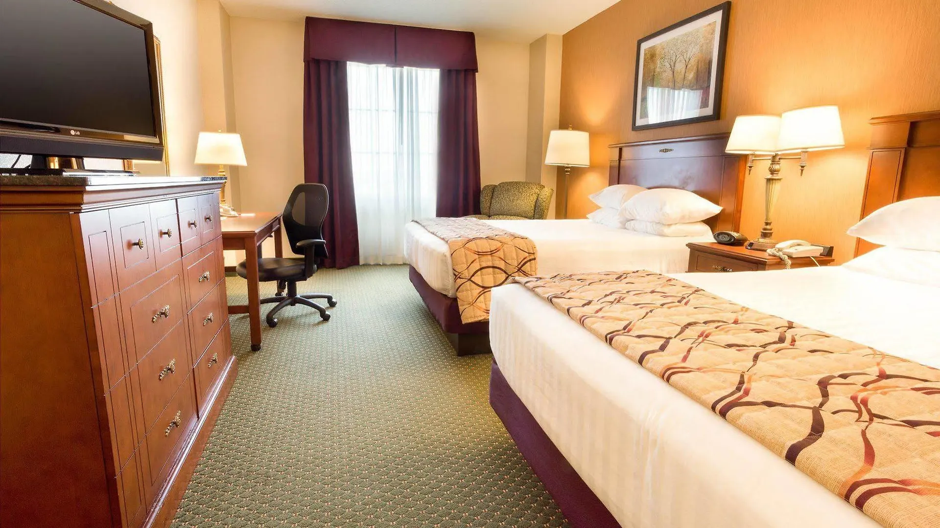 Drury Inn & Suites Charlotte Northlake Hotel