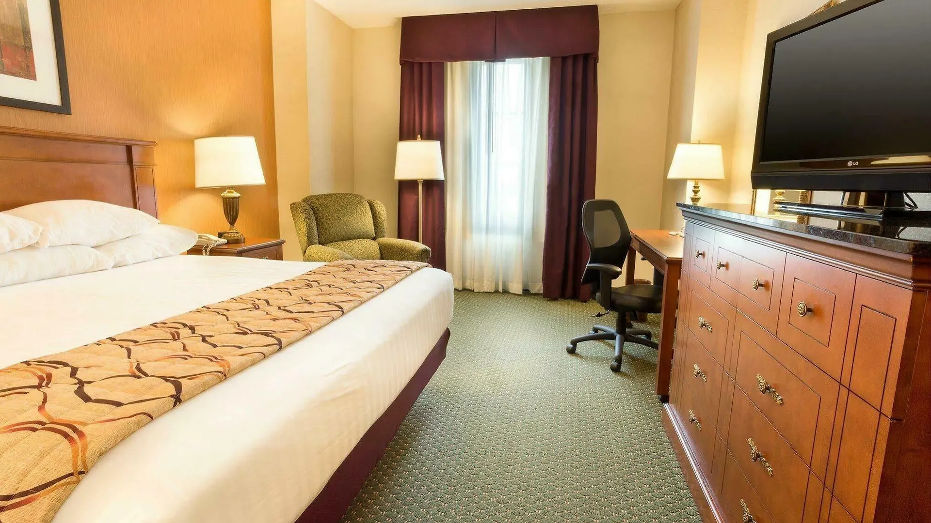 Drury Inn & Suites Charlotte Northlake